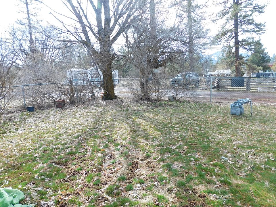 2nd image of 37452 Snyder Way