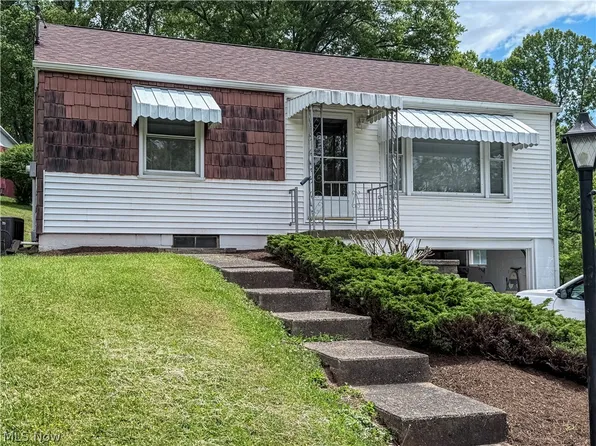 3567 Williamstown Pike, Williamstown, WV 26187