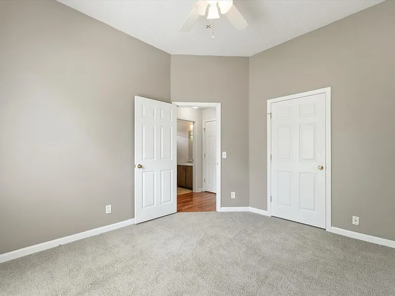 37 Dianne Mackenzie Way — Photo 16