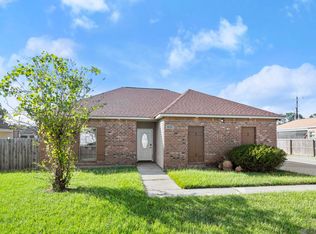 18113 Martha Dr, Zachary, LA 70791