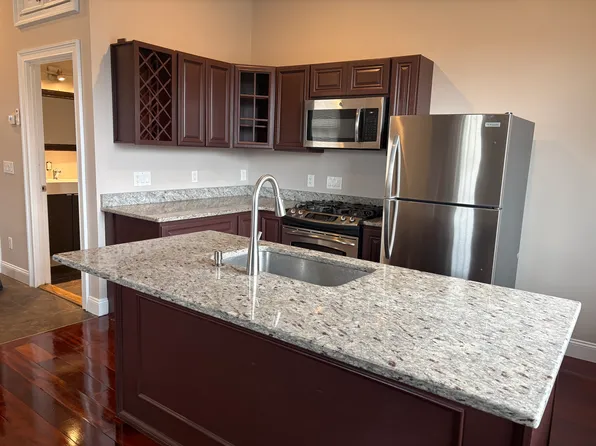 94 Turner St, Fall River, MA 02720