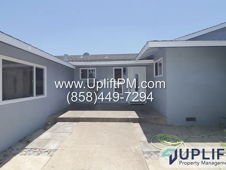 1635 Yost Dr — Photo 2