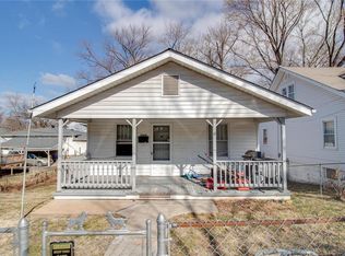 3304 Fernwood Ave, Alton, IL 62002