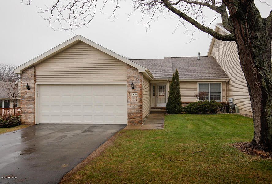 1st image of 3621 Woodbridge Ln