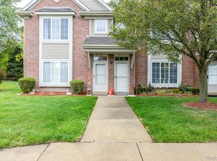 34110 Utica Rd, Fraser, MI 48026