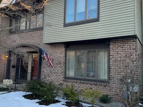 14 Colchester Pl, Newtown, PA 18940