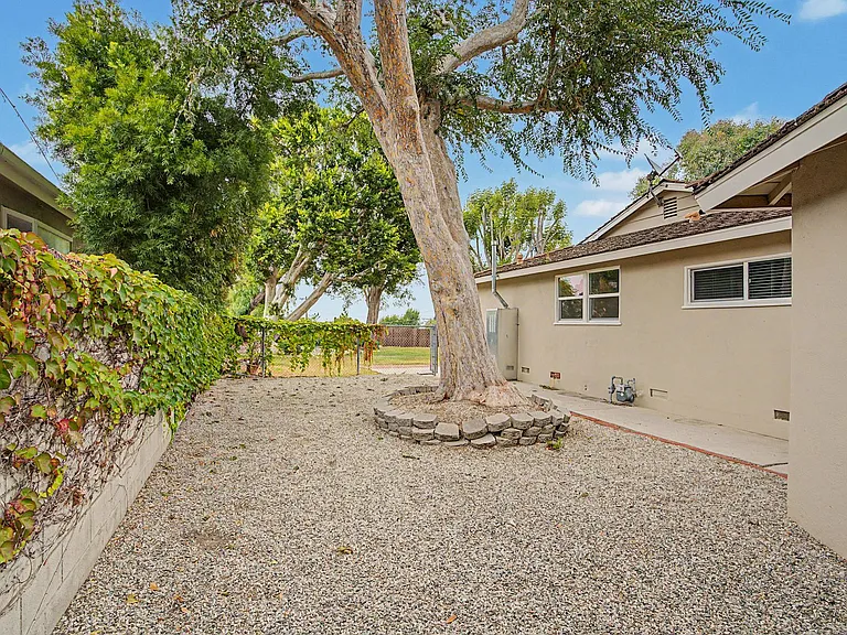 27 Ranchview Rd — Photo 35