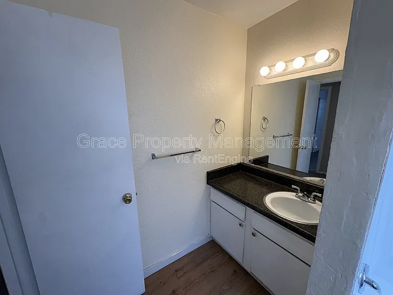 3041 W Hamilton Pl #3 — Photo 10