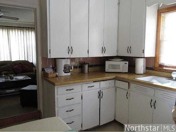 4th image of 635 8th St SW