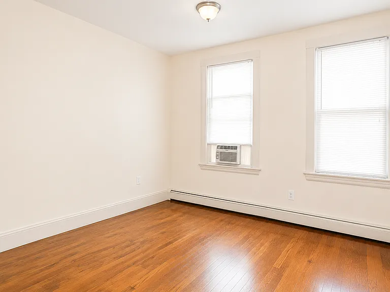 105 Winter St #105 — Photo 4