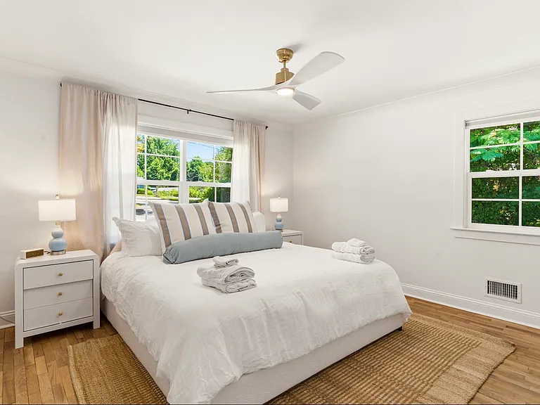 418 Biscayne Dr — Photo 11