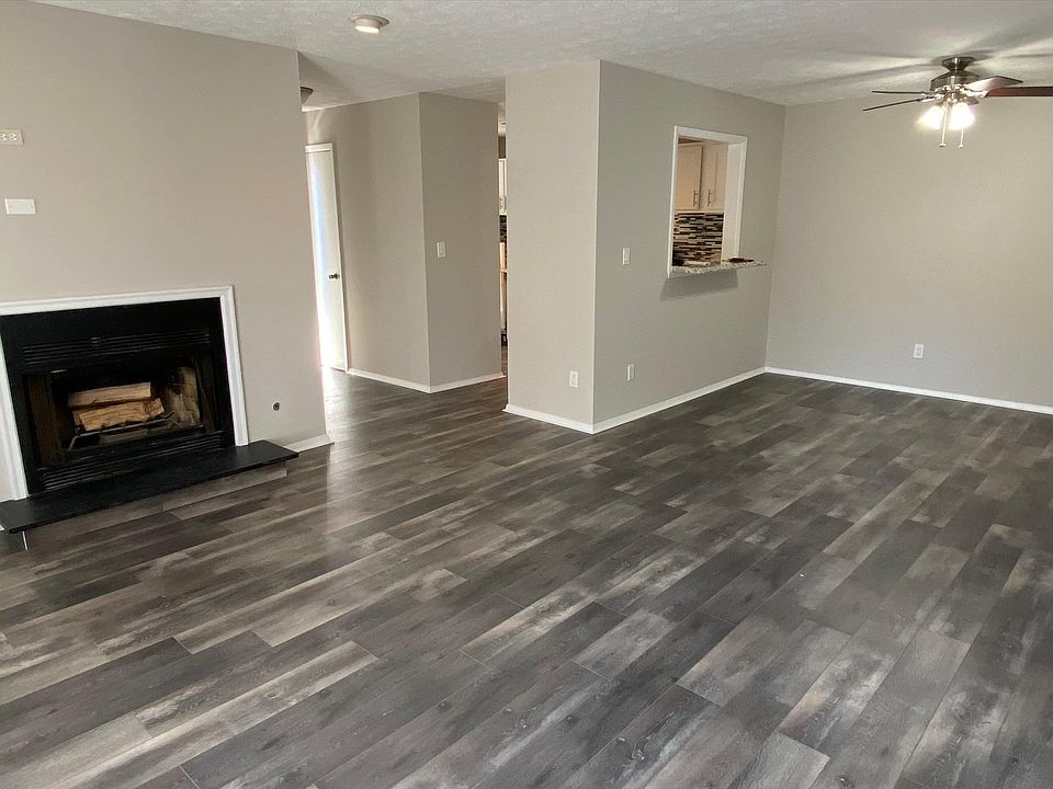 All new paint and flooring!