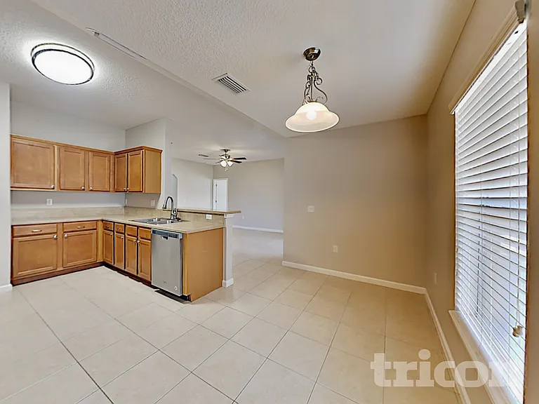 6300 Rolling Tree St — Photo 6