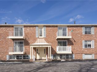 330 New World Dr, Clairton, PA