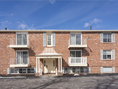 330 New World Dr, Clairton, PA, 15025