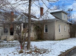 947 9th St W, Huntington, WV 25704