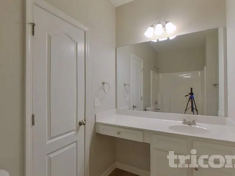 7138 Cuddington Dr — Photo 10
