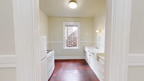 708 Oak Street Photo 1