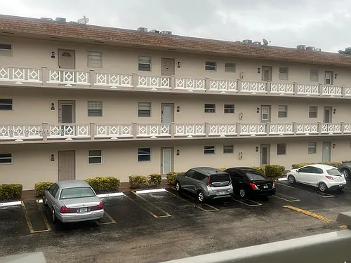 5181 W Oakland Park Blvd #110 Photo 1