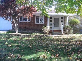 2192 Oakridge Dr, Charleston, WV