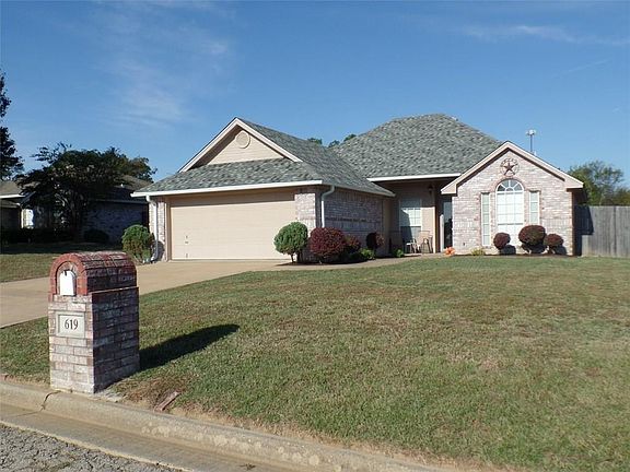 2nd image of 619 Dela Cruz Dr