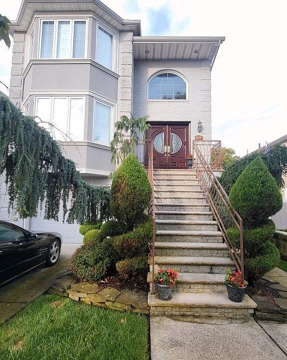 1st image of 270 Lamport Blvd