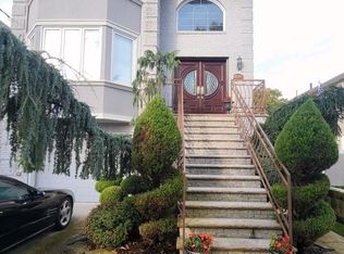 270 Lamport Blvd, Staten Island, NY 10305
