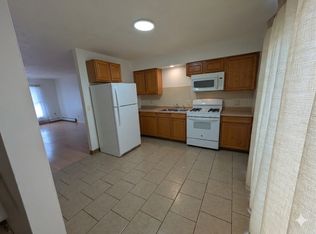 2 Curtis Ct APT 5, Normal, IL 61761