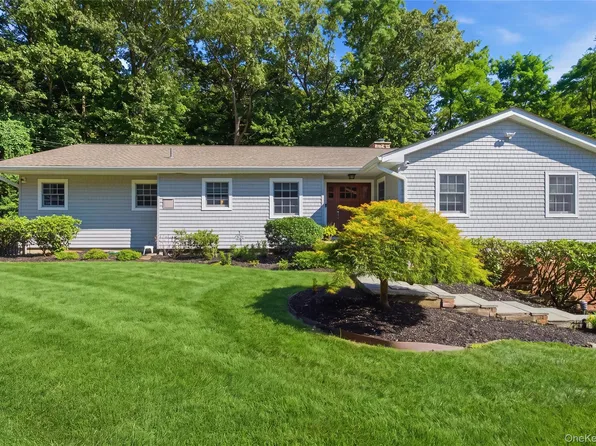 30 Cove Road, Huntington, NY 11743
