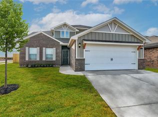 1713 Burgundy Dr, El Reno, OK 73036