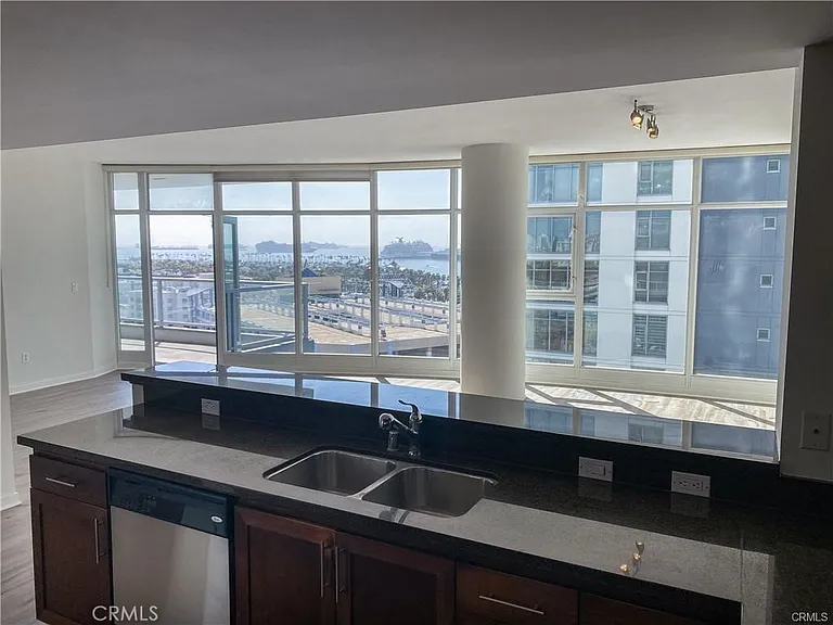 400 W Ocean Blvd #1102 — Photo 12