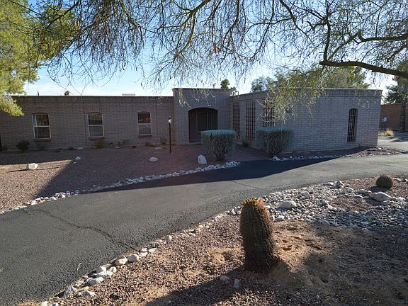 2nd image of 7722 E Knollwood Cir
