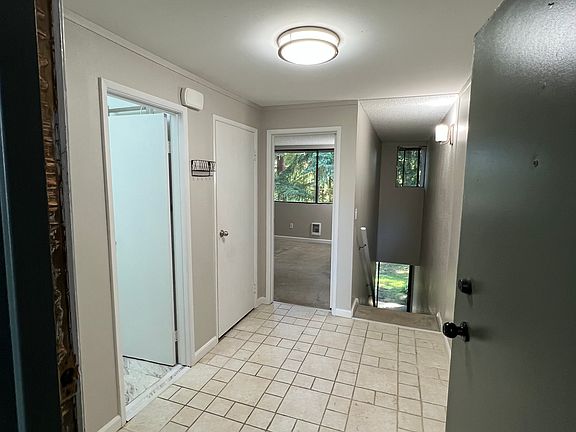 4th image of 6404 137th Ave NE APT 385
