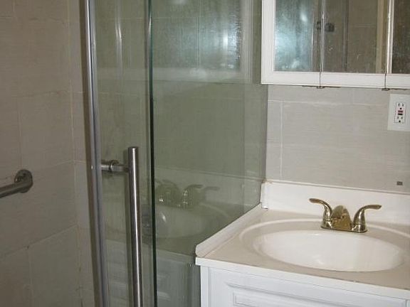 3rd image of 6138 56th Dr Floor 2