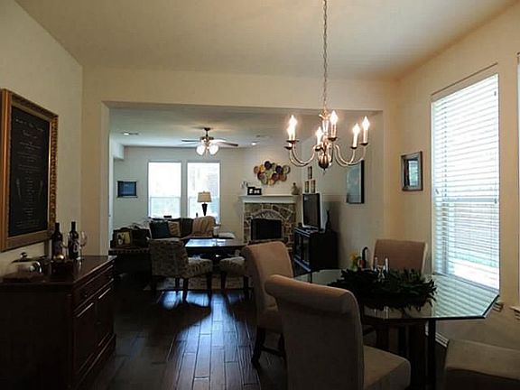 3rd image of 10532 Bolivar Dr