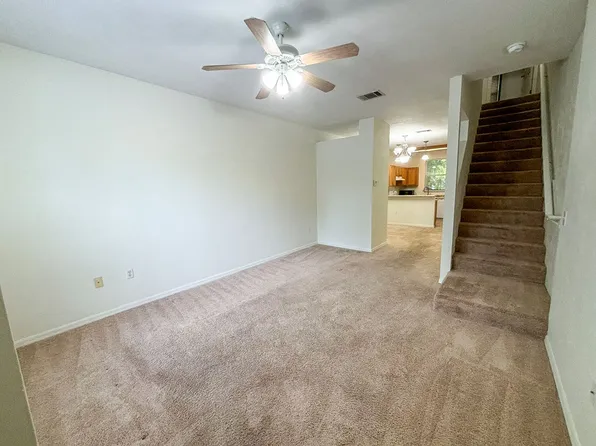 3510 SW 30th Way APT 156, Gainesville, FL 32608