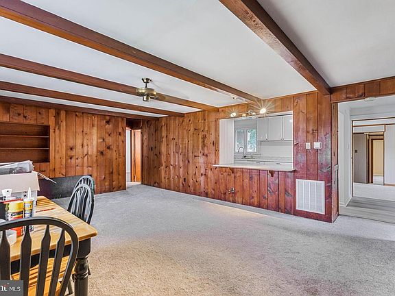 3rd image of 311 Oak Rd