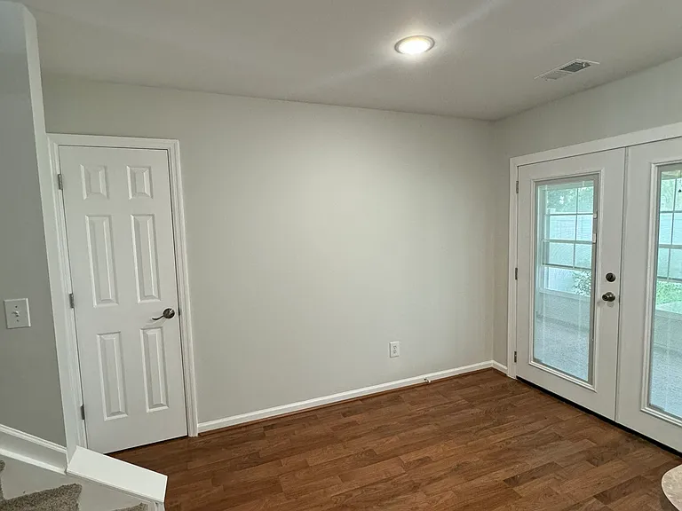 1501 Elm Hall Cir — Photo 20