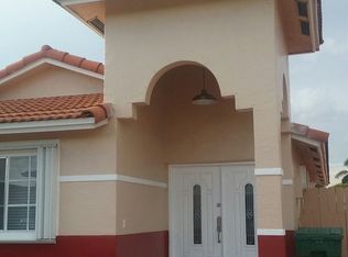 8763 NW 110th Ln, Hialeah Gardens, FL 33018