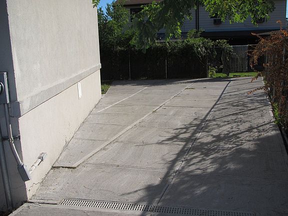 4th image of 184-20  S.conduit  Ave