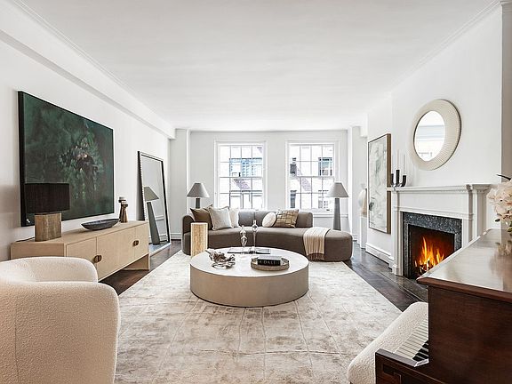 2nd image of 1105 Park Ave APT 9C