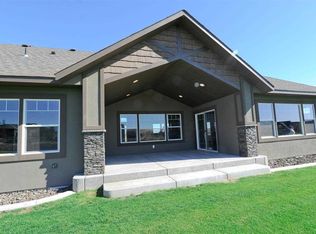 85431 Summit View Dr, Kennewick, WA 99338