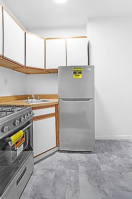 5th image of 235 E 89th St APT 4RN