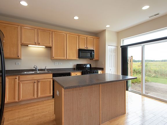 3rd image of 2940 Glacier Way Unit D