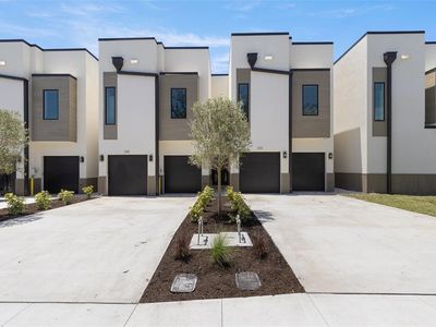 220 N Hesperides St, Tampa, FL, 33609