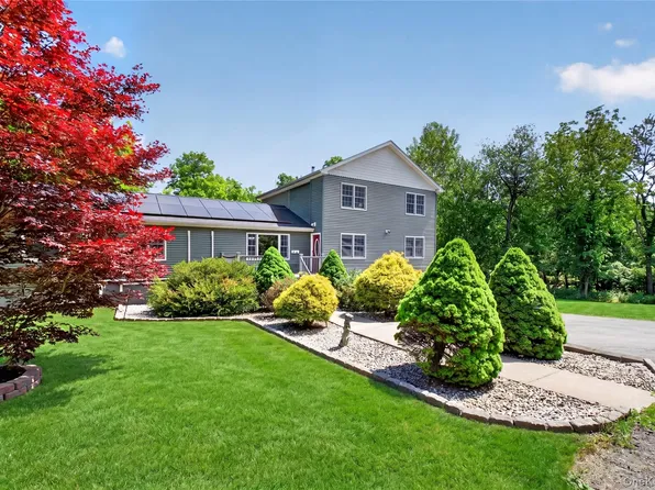142 Hawleys Corners Road, Highland, NY 12528