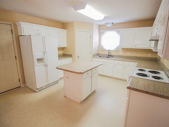 5th image of 1155 Carla Dr