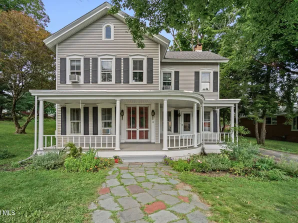 16 Maple Avenue, Troy, NY 12180