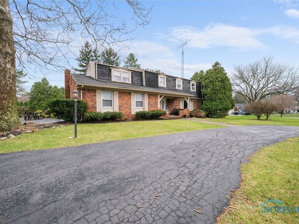 725 Grand Valley Dr, Maumee, OH 43537