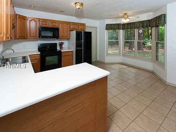 4th image of 33 Sweetbay Ln